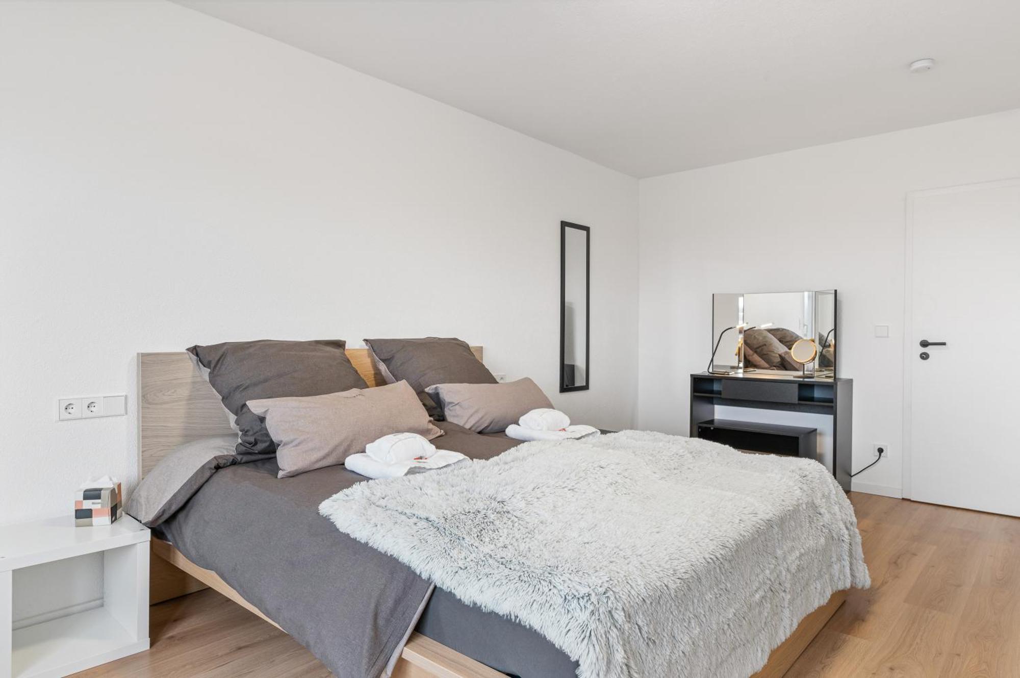 Neu: Stylische Suite Mit Ausblick Зиндельфинген Экстерьер фото